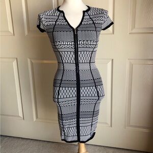 Caché Bodycon Midi Dress